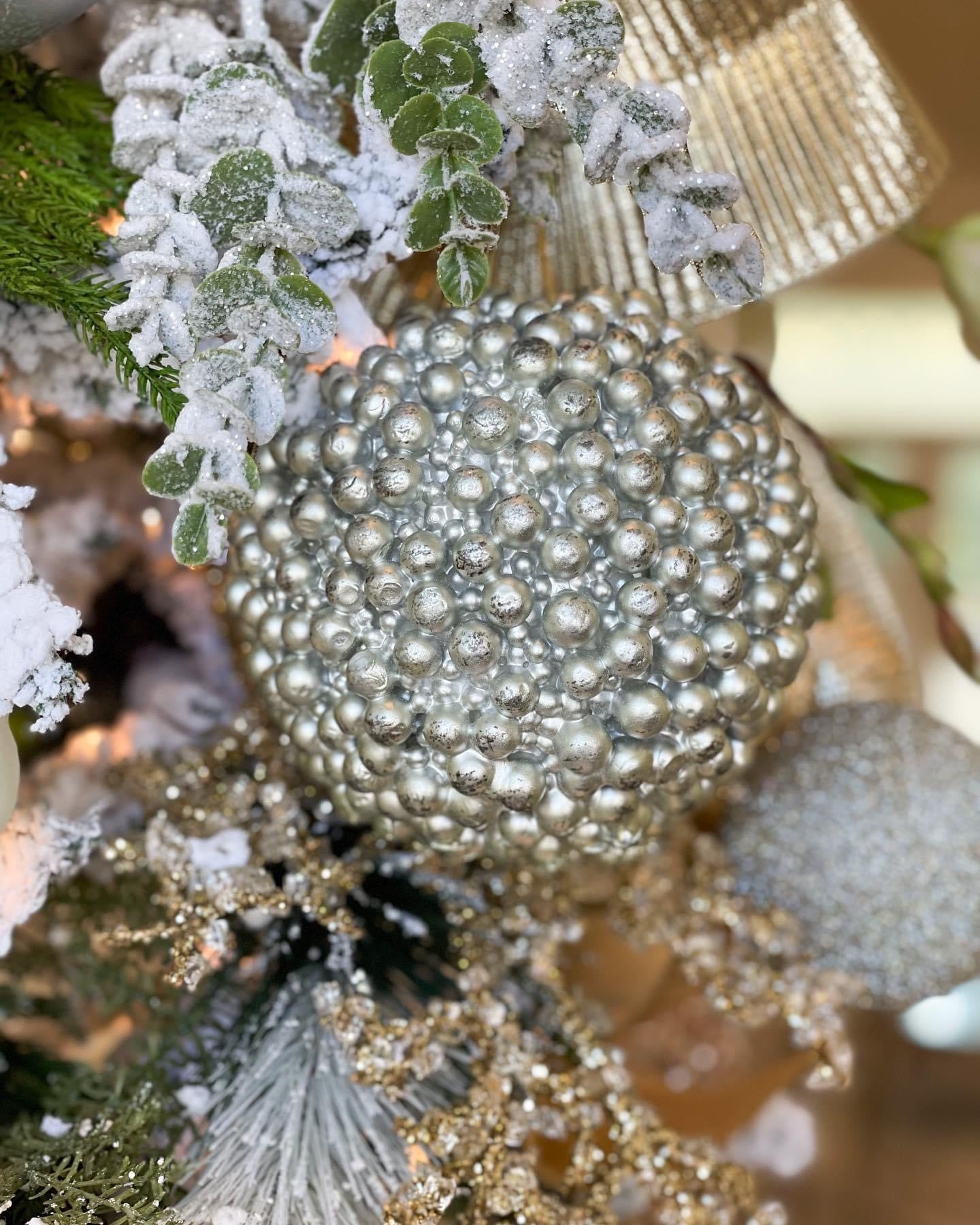 Silver Berry/White Pearl Ornament