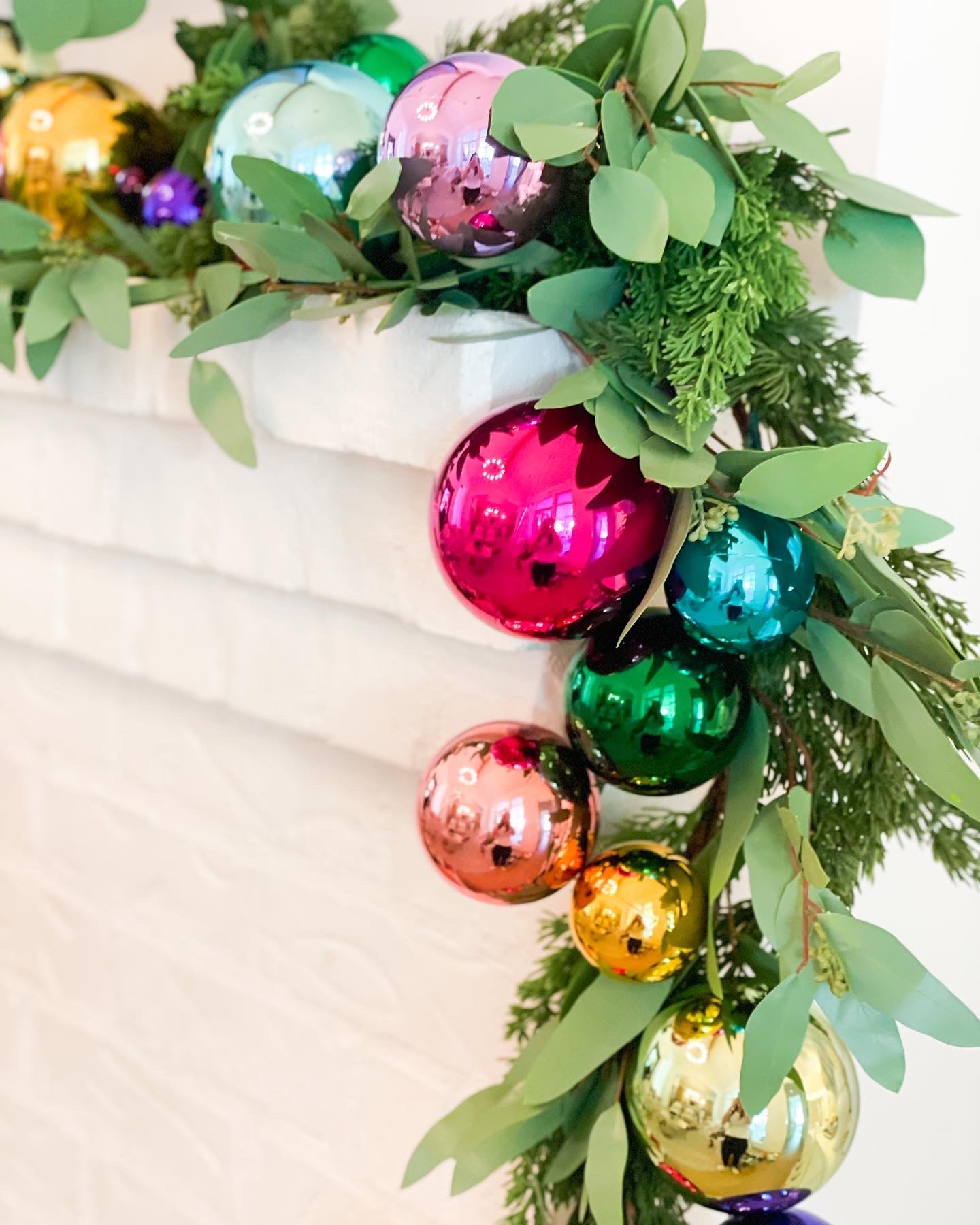 10’ Multi Color Shiny Ornament Garland