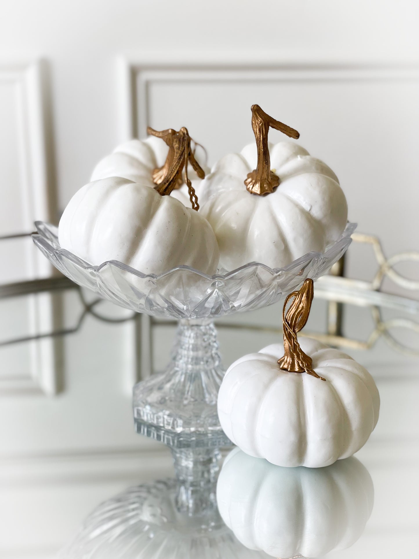 Set Of 4 White Pumpkins With Gold Stem