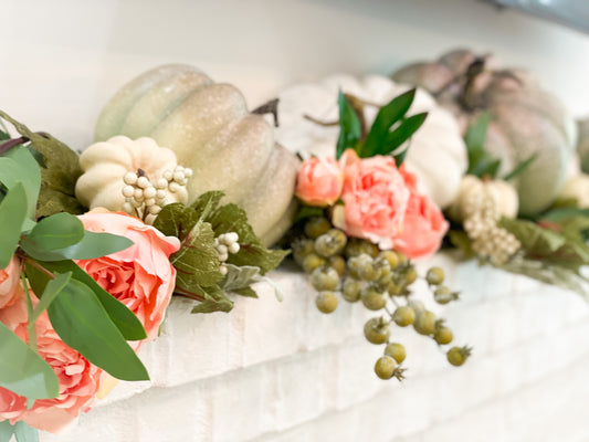 Crisp Coral and Pumpkins Blanc Box